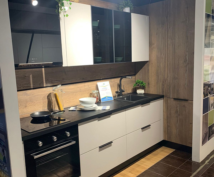 г. Санкт-Петербургул. Шостаковича, д. 8 к. 1, МЦ «Гранд Каньон»